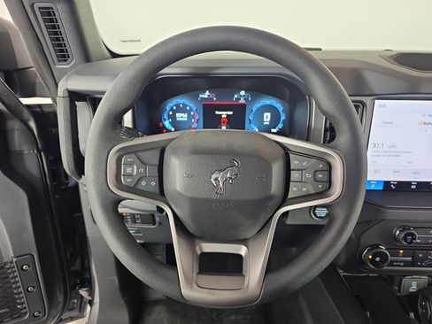 New 2025 Ford Bronco Base image 12