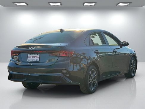 Used 2024 Kia Forte LXS w/ LXS Technology Package image 6