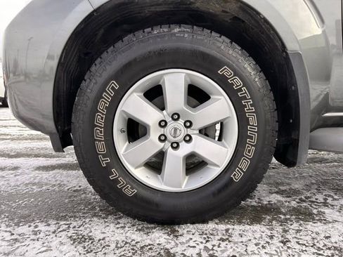 Used 2008 Nissan Pathfinder SE w/ Leather Pkg image 11