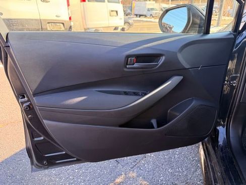 Used 2022 Toyota Corolla LE image 20