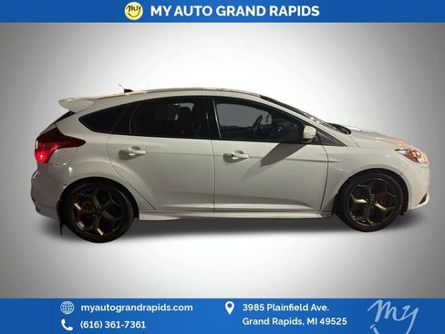 Used 2014 Ford Focus ST w/ Equipment Group 201A image 16