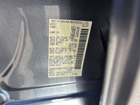 Used 2020 Nissan Titan SV w/ SV Convenience Package image 21