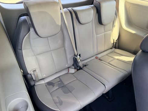 Used 2018 Kia Sedona EX FWD image 22
