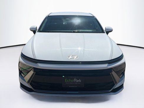 Used 2024 Hyundai Sonata SEL FWD image 2