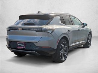 New 2026 Chevrolet Equinox EV LT w/ Convenience Package II video 2