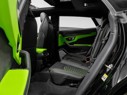 Used 2022 Lamborghini Urus image 39