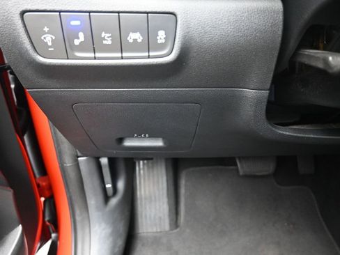 Used 2019 Hyundai Kona Ultimate image 16