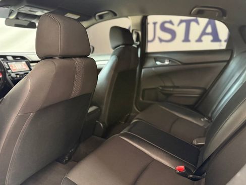 Used 2019 Honda Civic Sport image 16