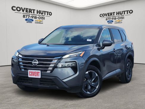 Used 2025 Nissan Rogue SV AWD/4WD image 1
