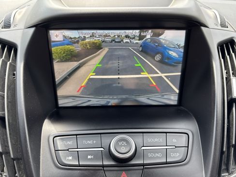 Used 2018 Ford Escape SE w/ SE Sync 3 Package FWD image 35