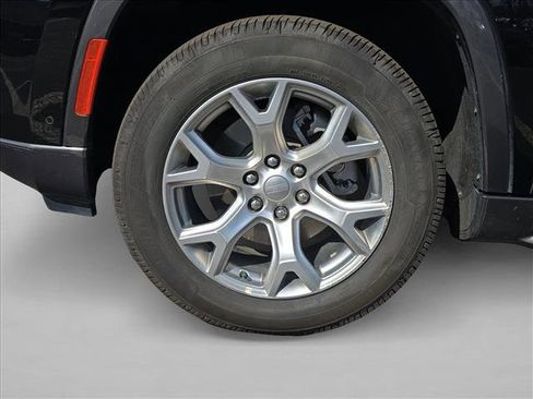 Used 2022 Jeep Wagoneer Series II image 27