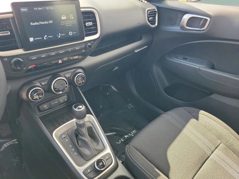 New 2026 Hyundai Venue SEL image 31