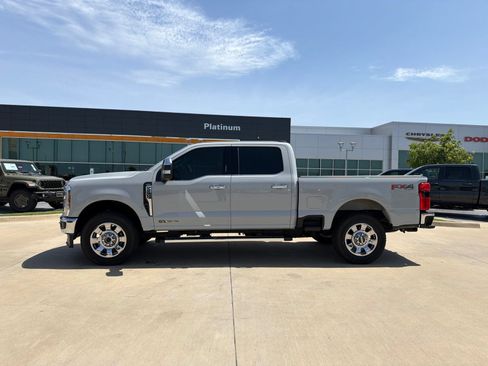 Used 2026 Ford F250 Lariat w/ Chrome Package AWD/4WD image 2