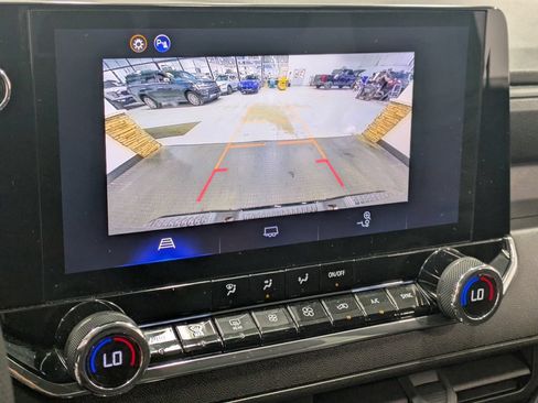Used 2025 Chevrolet Colorado Trail Boss AWD/4WD image 14
