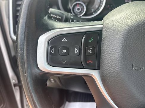 Used 2020 RAM 1500 Big Horn AWD/4WD image 30