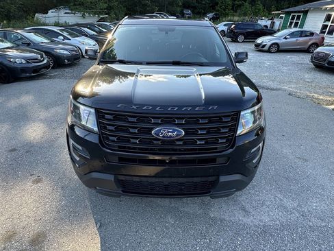 Used 2016 Ford Explorer Sport w/ Equipment Group 401A AWD/4WD image 3