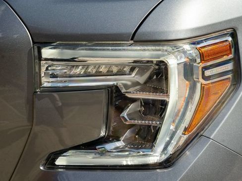 Used 2021 GMC Sierra 1500 AT4 w/ AT4 Premium Package AWD/4WD image 14