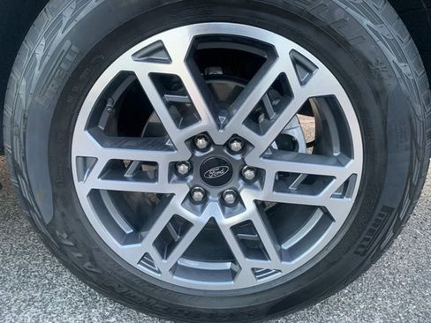 Used 2025 Ford Expedition Active image 12