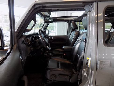 Used 2021 Jeep Wrangler Unlimited Rubicon 4xe w/ Safety Group image 17