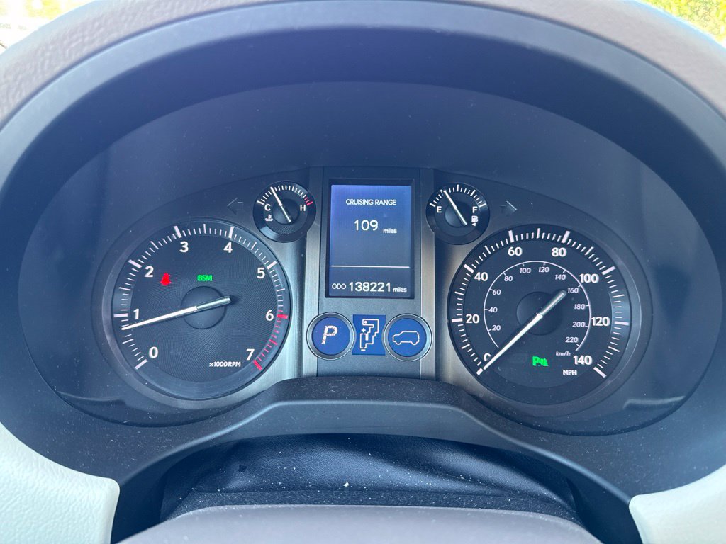 Used 2018 Lexus GX 460 Premium w/ Premium Package AWD/4WD image 15