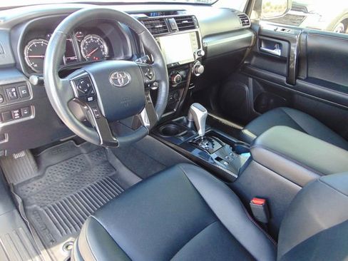 Used 2024 Toyota 4Runner TRD Off-Road Premium AWD/4WD image 11