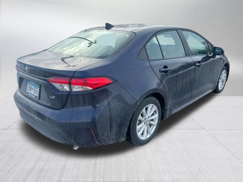 Used 2024 Toyota Corolla LE w/ LE Convenience Package image 7