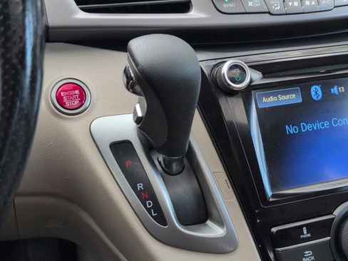Used 2015 Honda Odyssey EX-L image 42