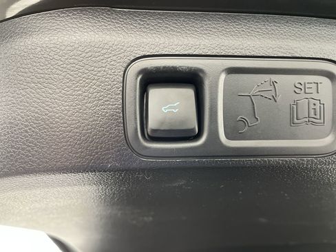 Certified 2023 Ford Expedition XLT image 37