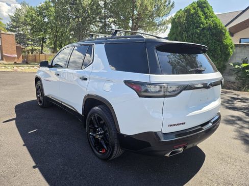 Used 2021 Chevrolet Traverse Premier w/ Redline Edition AWD/4WD image 5