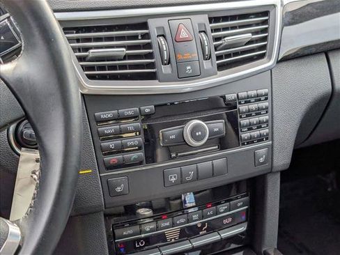 Used 2010 Mercedes-Benz E 350 Sedan image 14