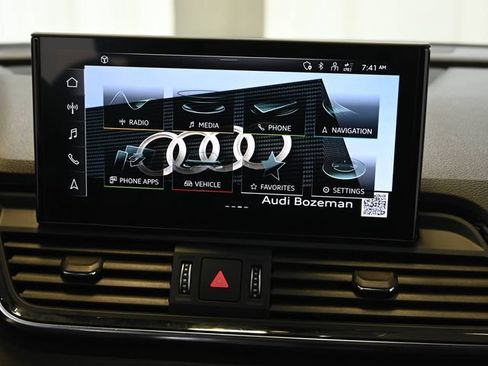 Used 2023 Audi Q5 2.0T Premium Plus w/ Premium Plus Package AWD/4WD image 5