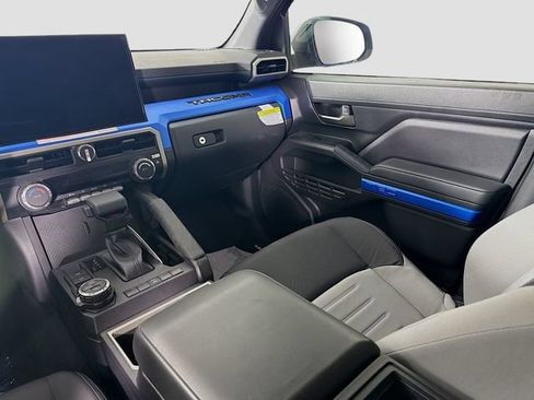 New 2025 Toyota Tacoma TRD Off-Road AWD/4WD image 21