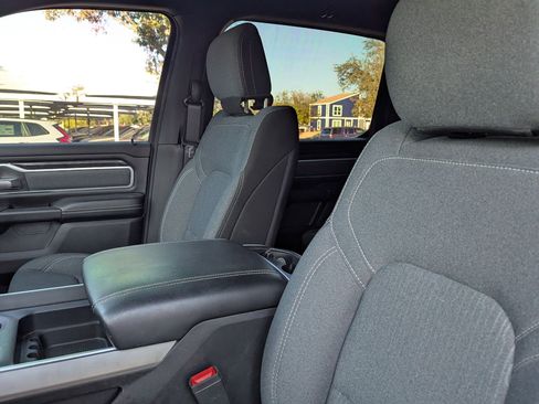 Used 2021 RAM 1500 Big Horn image 14