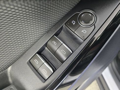 New 2026 Chevrolet Equinox RS w/ Convenience Package III FWD image 24