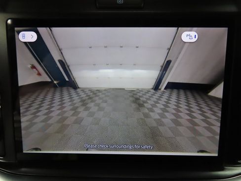 Used 2025 Ford F250 Platinum image 25