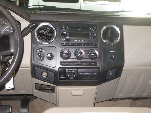 Used 2008 Ford F450 XLT image 40