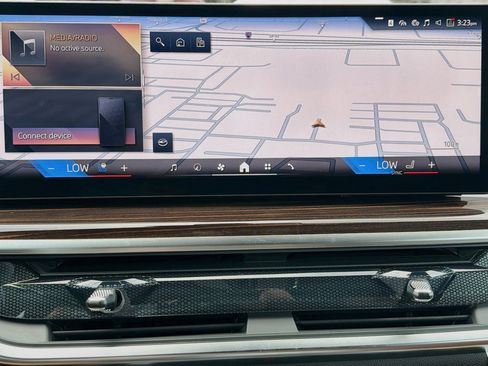 New 2027 BMW X7 xDrive40i w/ Executive Package AWD/4WD image 30