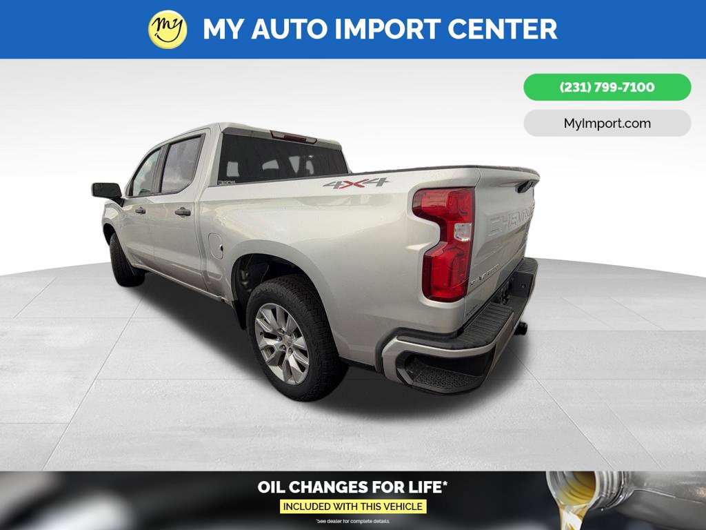 Used 2020 Chevrolet Silverado 1500 Custom w/ Custom Value Package AWD/4WD image 4