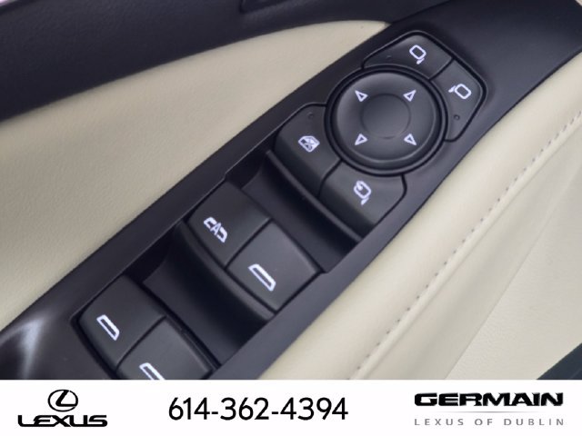 Used 2018 Buick Enclave Premium w/ Experience Buick Package FWD image 27