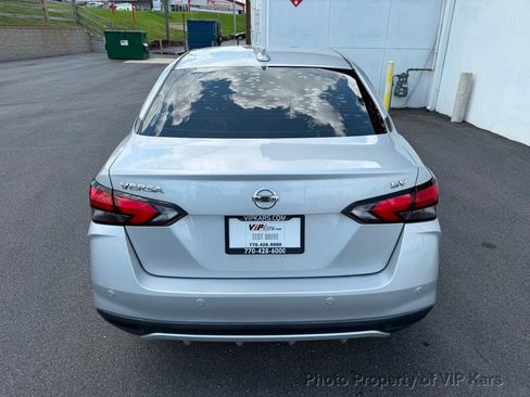 Used 2020 Nissan Versa SV FWD image 6