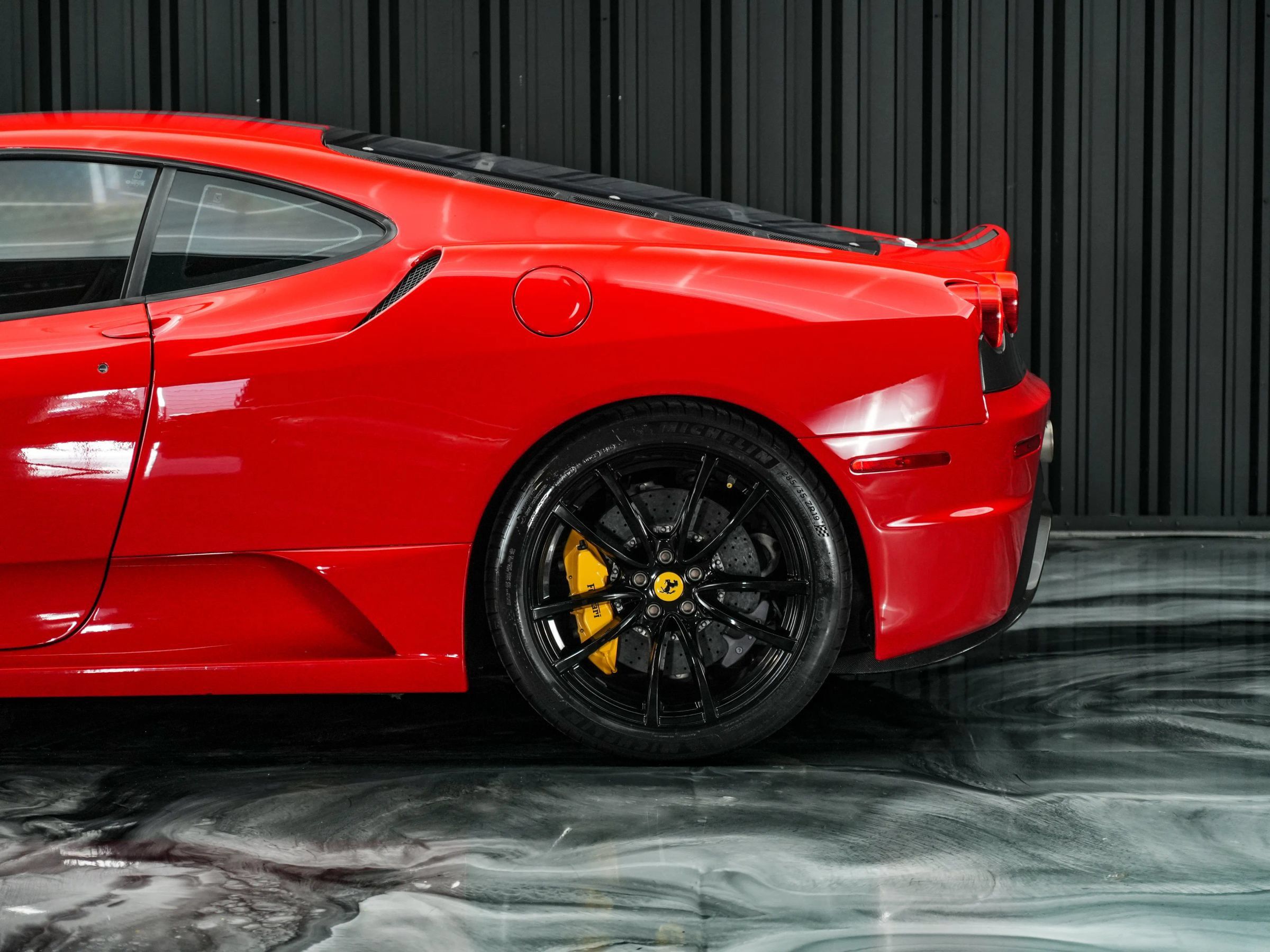 Used 2009 Ferrari F430 Scuderia RWD image 5