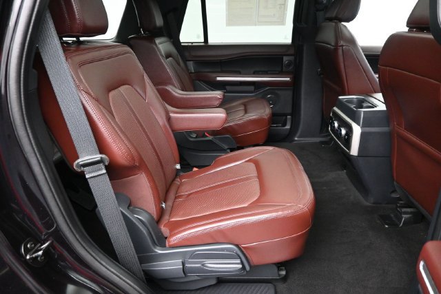 Used 2023 Ford Expedition Limited AWD/4WD image 13