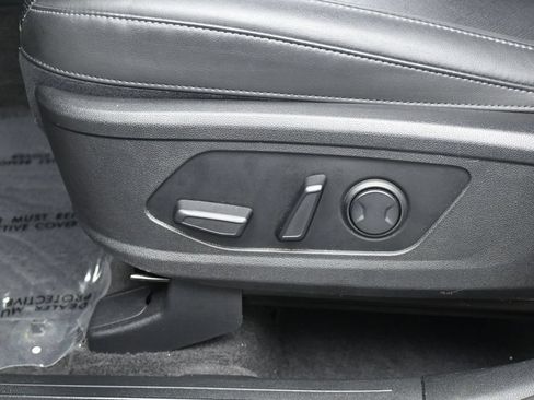 Used 2022 Kia Sorento EX w/ Panoramic Sunroof Package FWD image 12