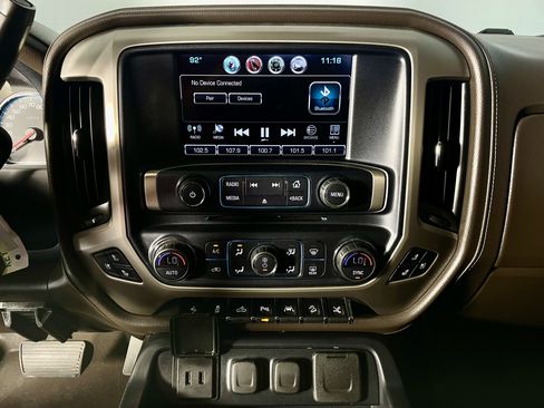 Used 2018 GMC Sierra 1500 Denali w/ Denali Ultimate Package AWD/4WD image 18