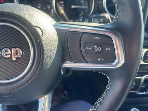 Used 2023 Jeep Wrangler Sahara w/ Cold Weather Group image 20