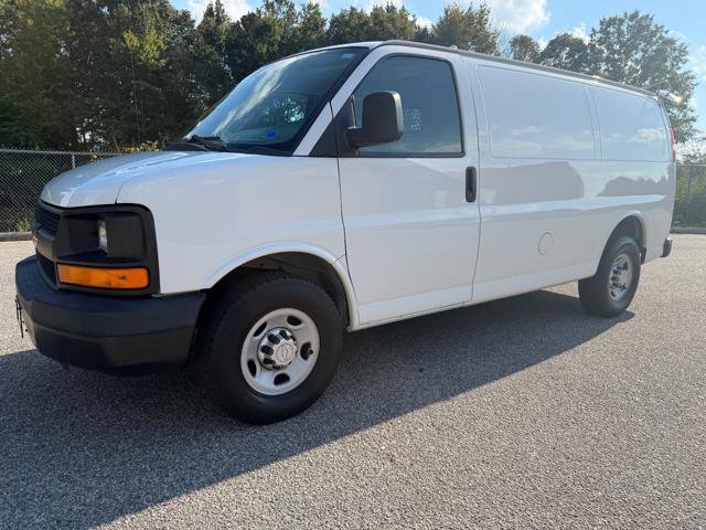 Used 2015 Chevrolet Express 2500 RWD image 1