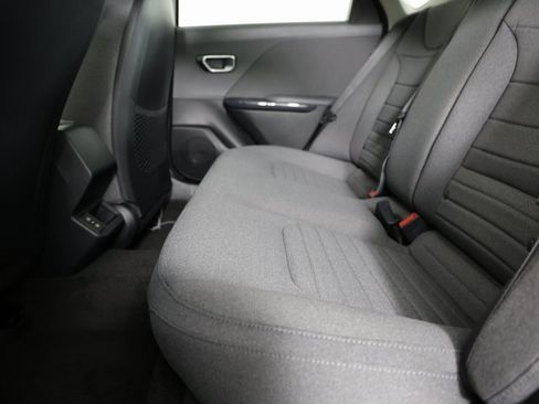 Used 2025 Kia K4 EX image 7