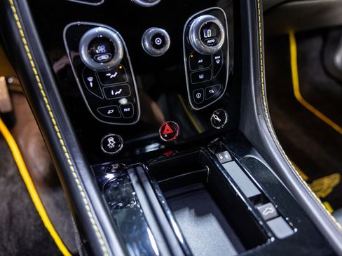 Used 2016 Aston Martin V12 Vantage S image 40