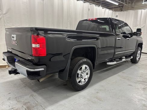 Used 2015 GMC Sierra 2500 SLT w/ Suspension Package, Off-Road image 5