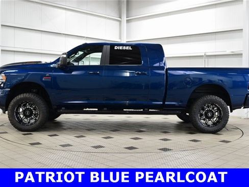 Used 2024 RAM 2500 Laramie w/ Night Edition image 4